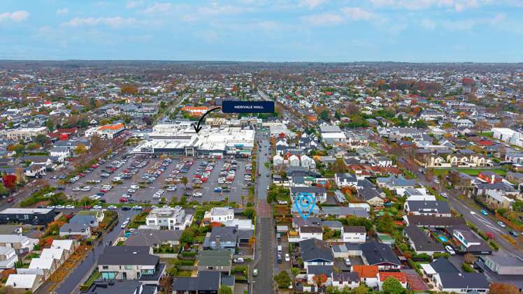 110 Office Road Merivale_30