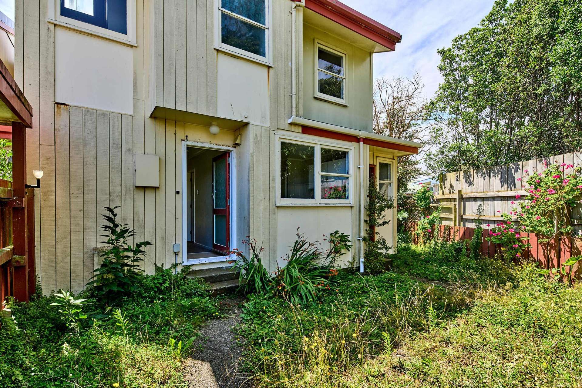 7/3 Bouverie Street Petone_0