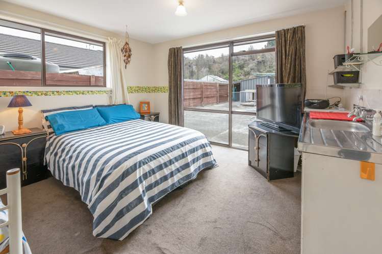 19 Railway Terrace Glentunnel_9