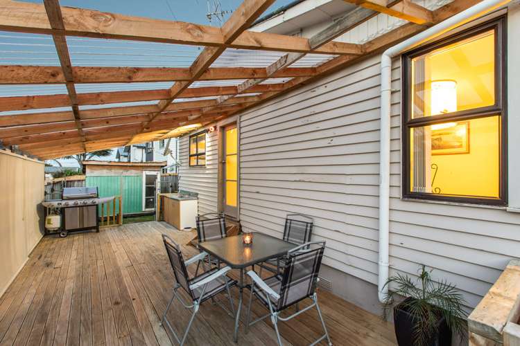 5 Mavis Place Beach Haven_11