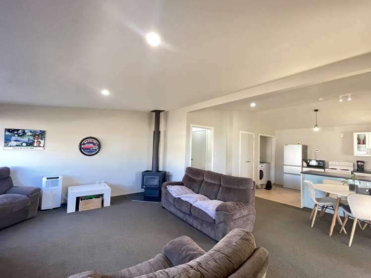 87 Churchill Road Judea_10