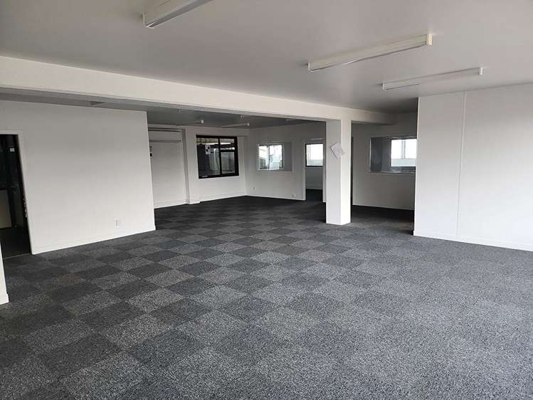 1 Western Hutt Road Korokoro_3