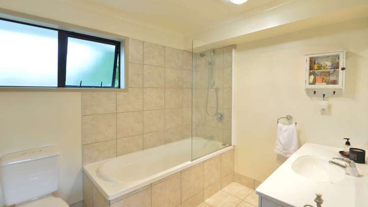 159 Dip Road Kamo_11