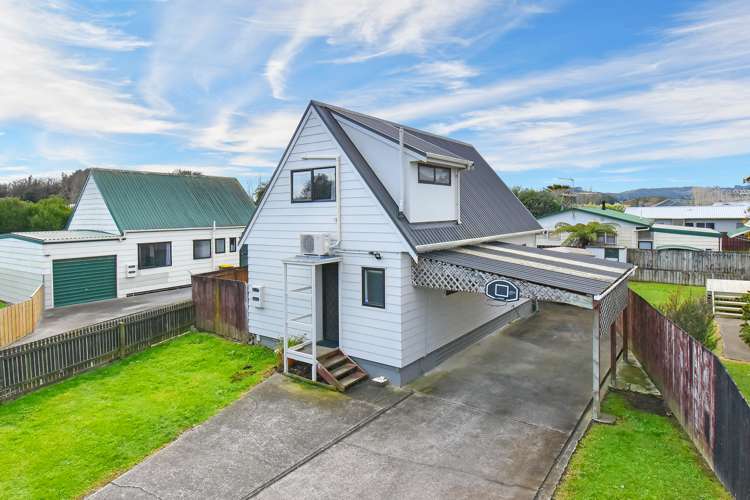 1/2 Miro Street Drury_0