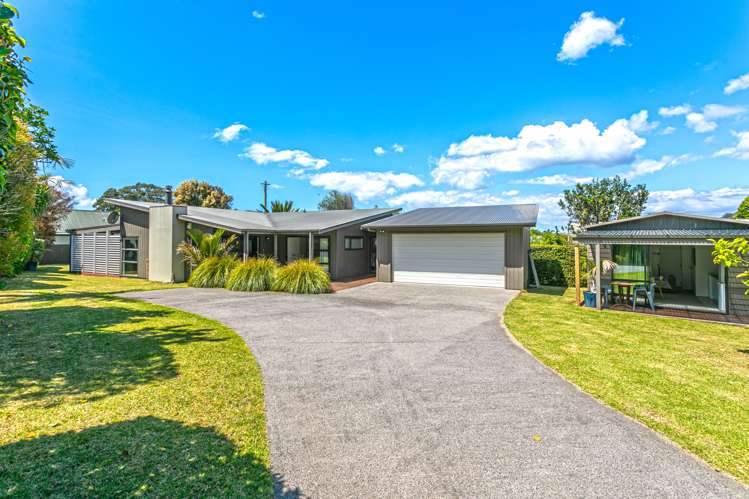 35 Grierson Close Hahei_4