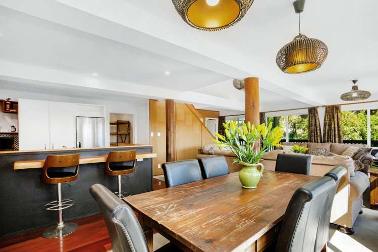 3A Whiorau Grove Lowry Bay_20