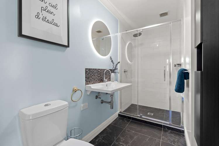 1047 Whangaparaoa Road Tindalls Beach_11