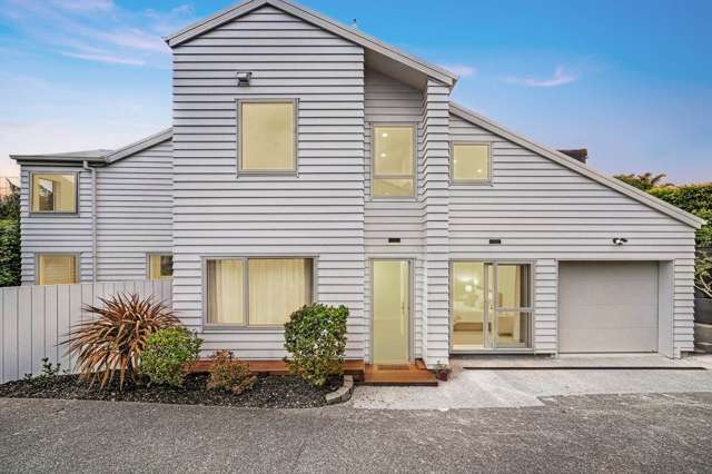 Fully Renovated Designer Living - Quiet Cul-de-Sac