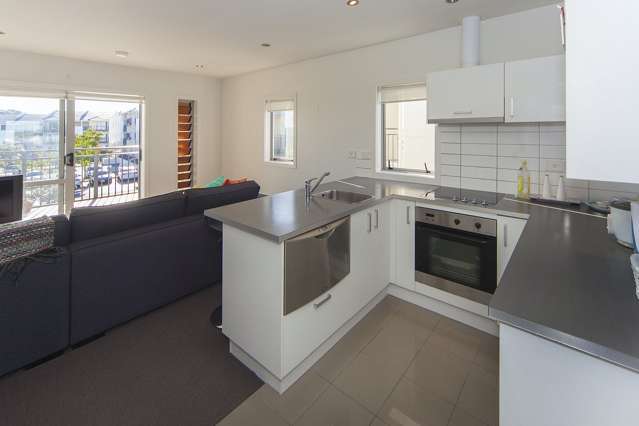 C15/71 Spencer Road Oteha_3