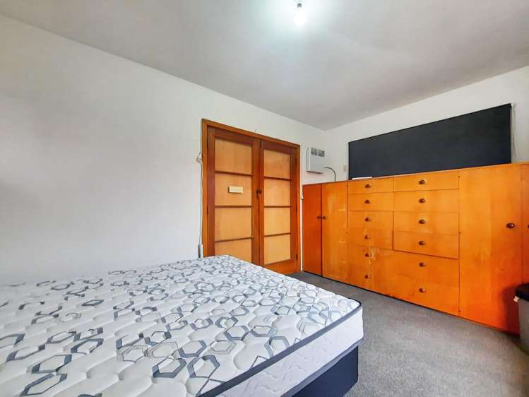 45 Hands Road 1486_5