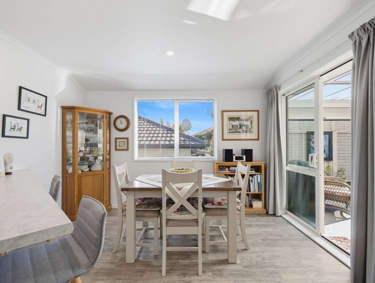 14 Muirfield Crescent Aongatete_8