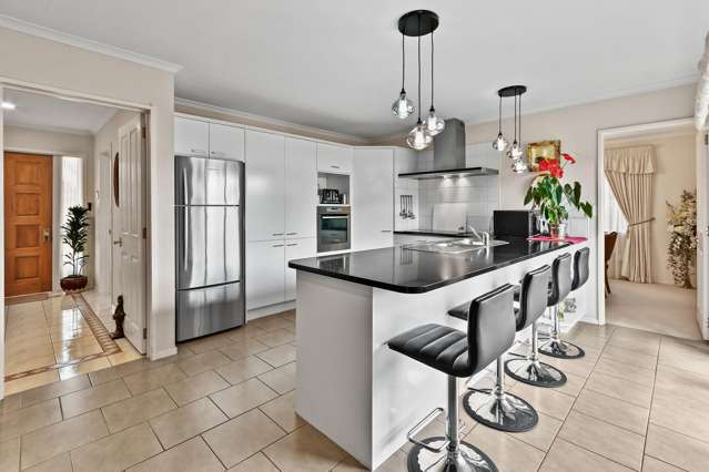 15 Trossach Place Wattle Downs_2