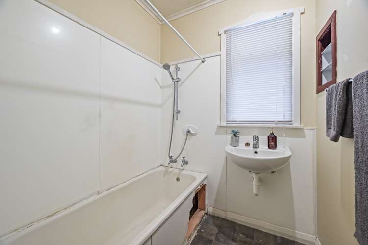 8 Leese Street Taumarunui_9