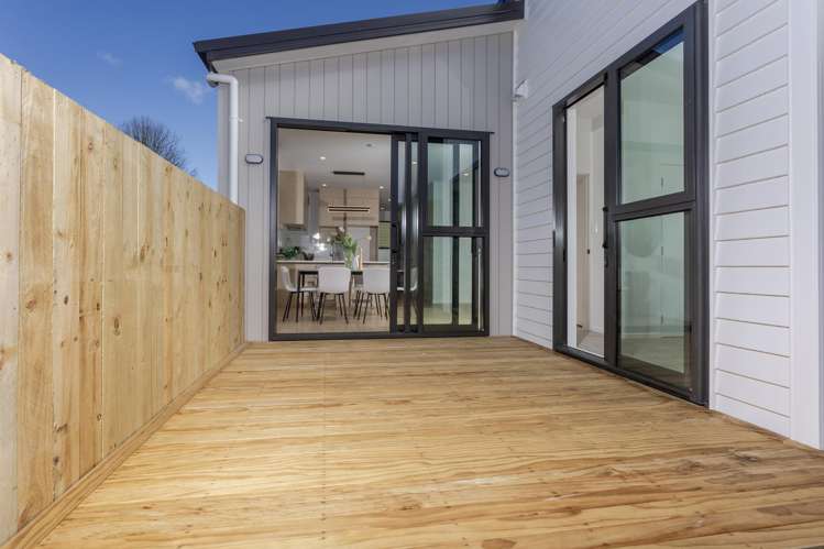 81C Ayton Drive_1