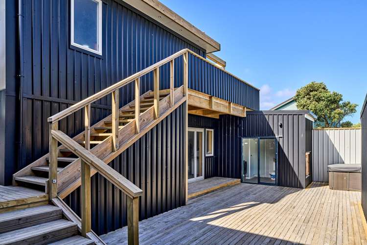 1 and 3 Happy Valley Road Owhiro Bay_4