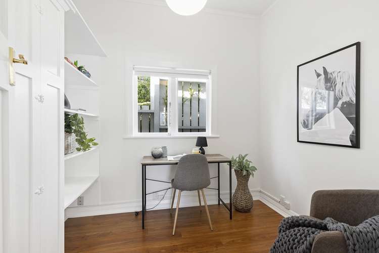 18 Carrington Street Mount Cook_8