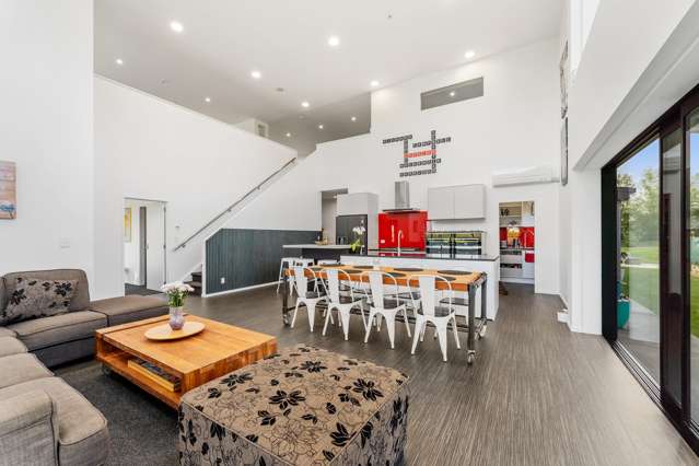 22 Runway Rise Dairy Flat_3