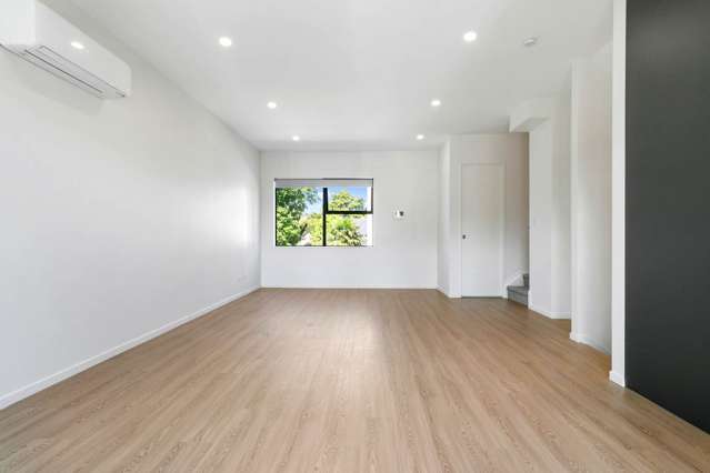 2/36 Seccombes Road Epsom_3