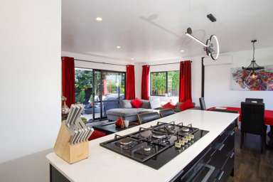 2/37 Hill Crescent_1