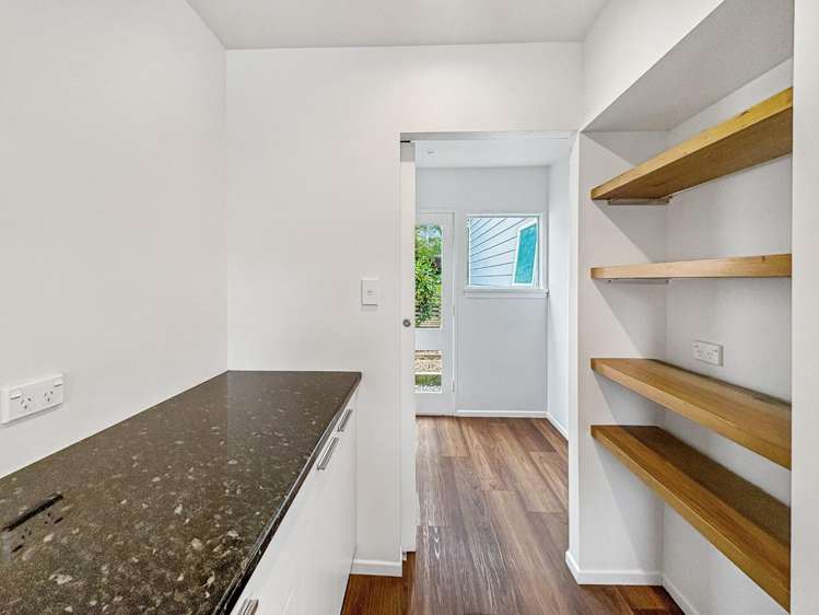 23 Parkes Avenue 1228_15