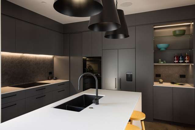 82 Fisher-Point Drive Auckland Central_2