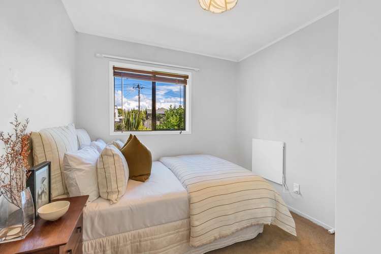 61 Smale Street Point Chevalier_10