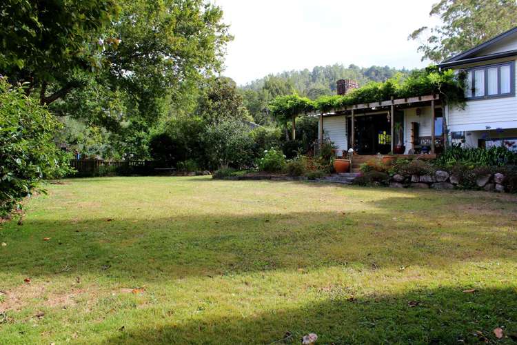 895 State Highway 25 Waitakaruru_12