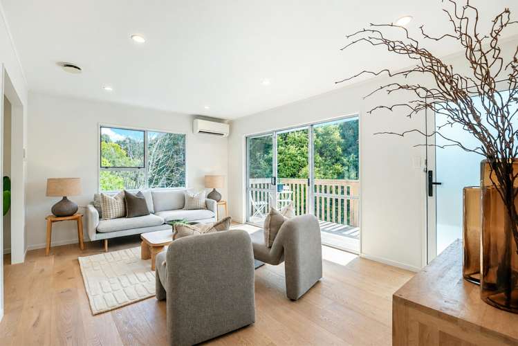 2/54 Stapleford Crescent Browns Bay_3