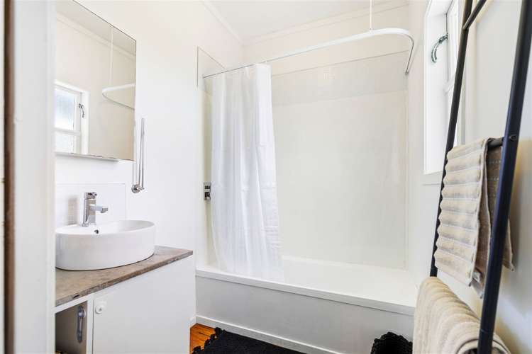 811 Te Atatu Road Te Atatu Peninsula_12