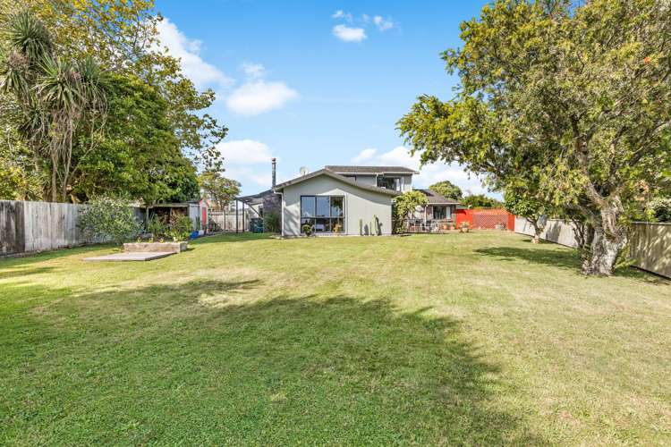 66 Brois Street Frankleigh Park_24