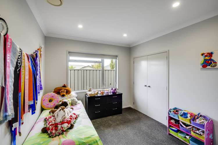 17 Waitaki Way Poraiti_9