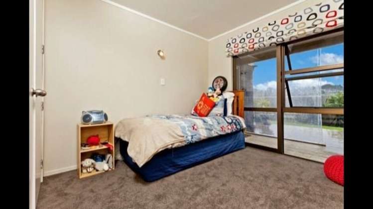 214 Valley Road Waitoki_12