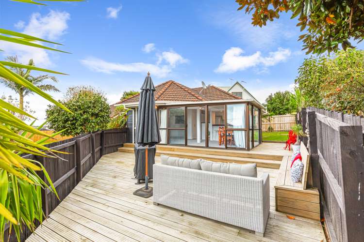 2/190 Norman Lesser Drive Saint Johns_13