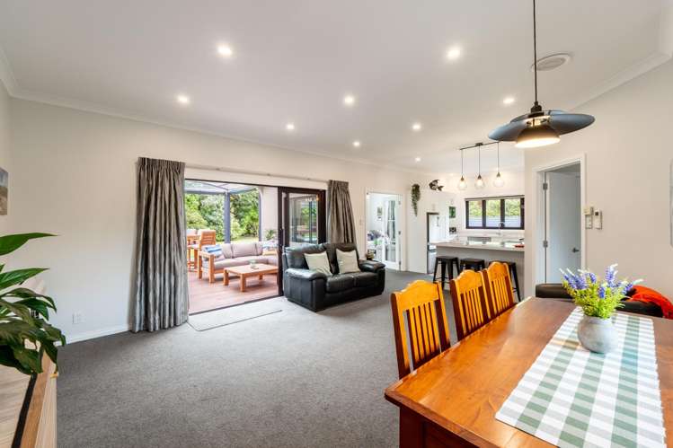 17 Raeburn Avenue Otatara_12