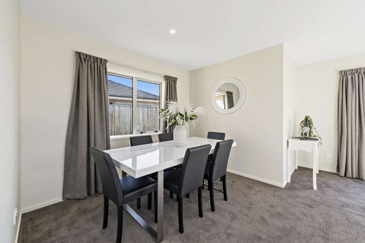 87 Sunline Avenue Lincoln_10