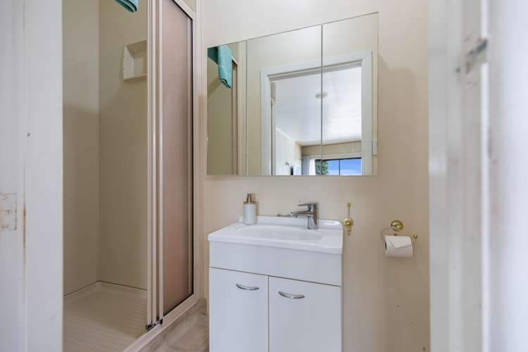 18 Highfield Crescent Brookfield_19