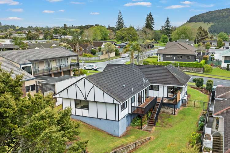 227 Fairway Drive Te Kamo_21