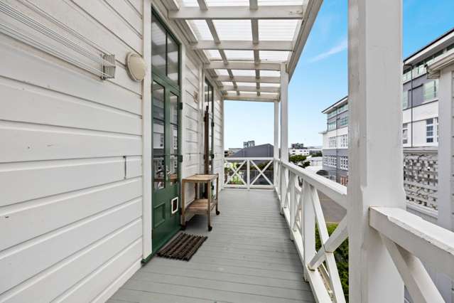 4/12 Murphy Street Thorndon_4