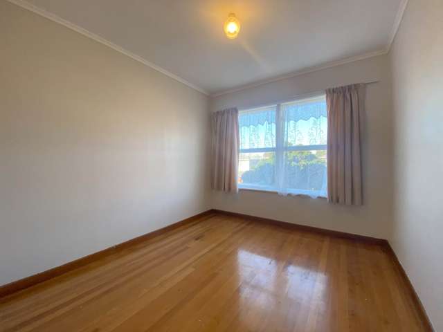 2 Te Kanawa Crescent Henderson_2