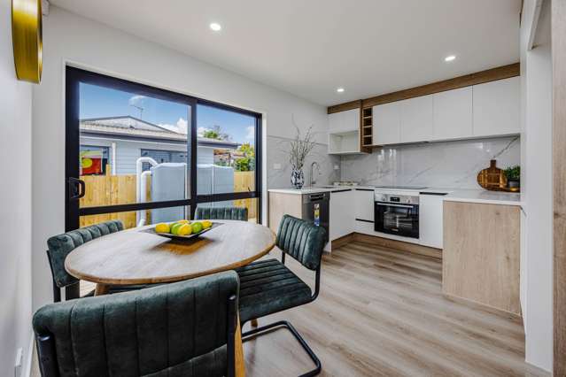44 Challen Close Conifer Grove_1