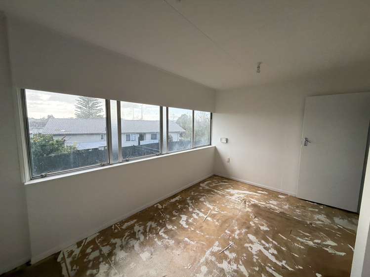 1/137 Cascades Road Pakuranga Heights_6