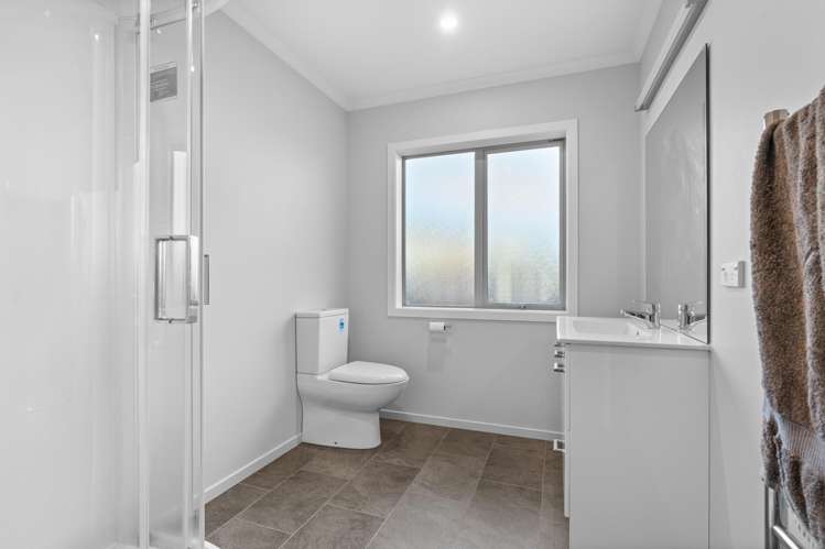 5 McKerrow Place Featherston_10