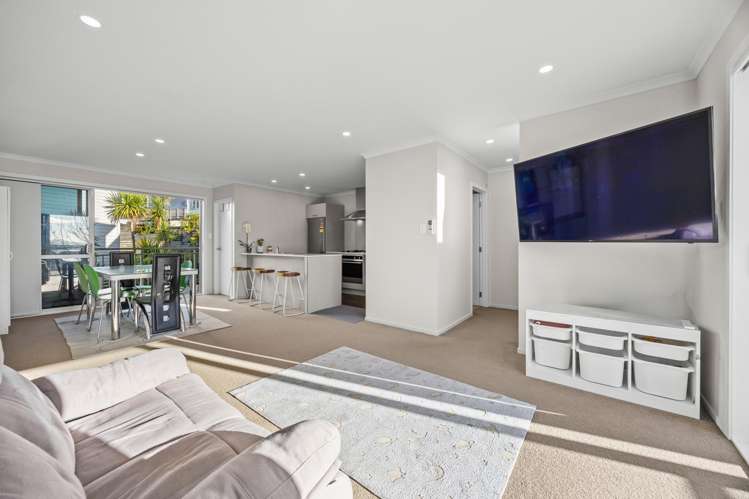 39 Arrowsmith Drive_1