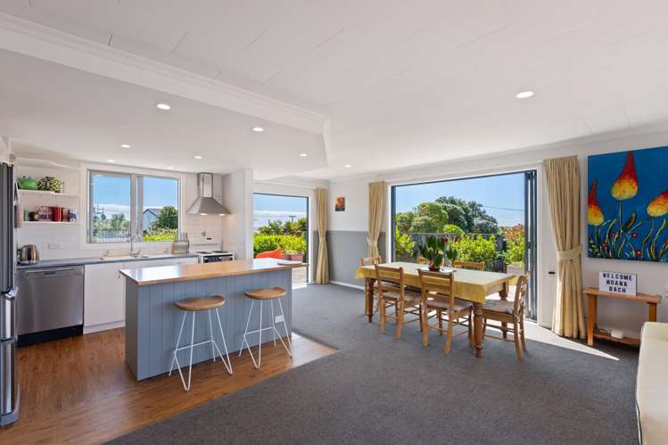 17 Moana Street Otaki Beach_2