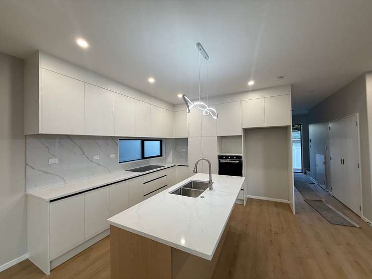 16 Waterloo Road Milford_6