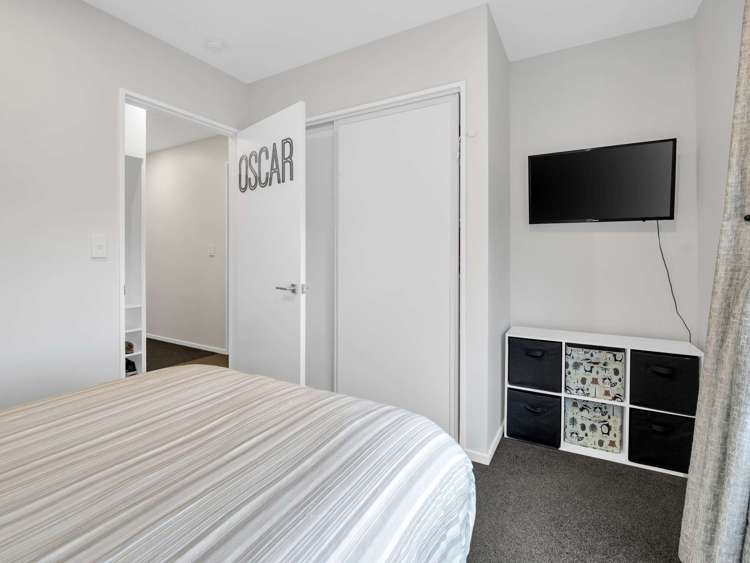 99 Faringdon Boulevard Rolleston_6