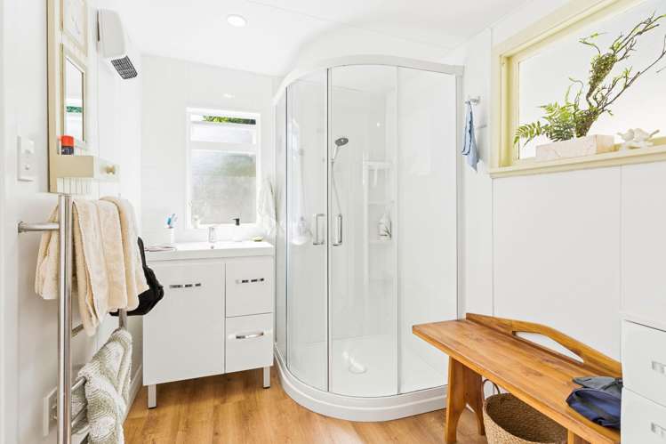 89 Glen Road The Glen_16