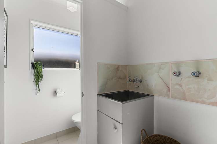 12b Penton Road Stanmore Bay_14