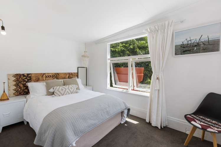16 Mahoe Street Otaki Beach_13