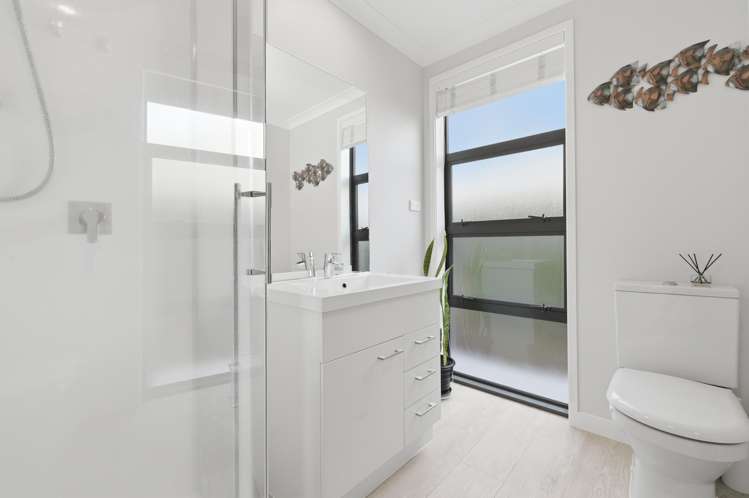 261/61 Golden Sands Drive Papamoa_13